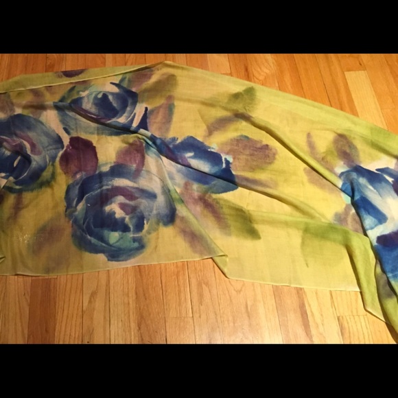 Scarf - Picture 1 of 1